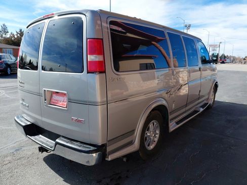 Used 2005 GMC Savana 1500 AWD w/ Preferred Equipment Group image 5