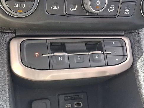 Certified 2023 GMC Acadia Denali w/ Denali Technology Package AWD/4WD image 16