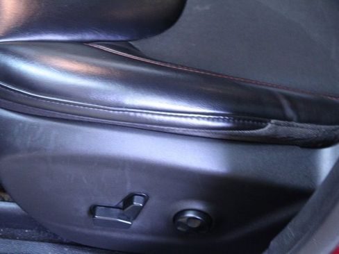 Used 2019 Jeep Cherokee Trailhawk w/ Comfort & Convenience Group image 15