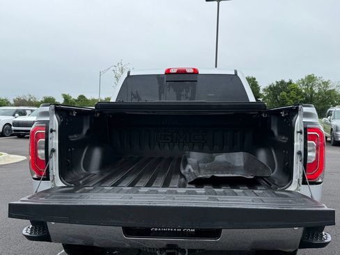 Used 2018 GMC Sierra 1500 SLT AWD/4WD image 7