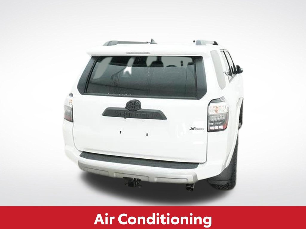 Used 2024 Toyota 4Runner TRD Off-Road Premium w/ Moonroof Package AWD/4WD image 10