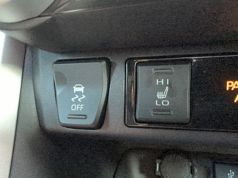 Certified 2022 Toyota RAV4 XSE AWD/4WD image 41