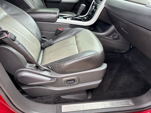 Used 2014 Ford Edge Sport w/ Driver Entry Package image 42