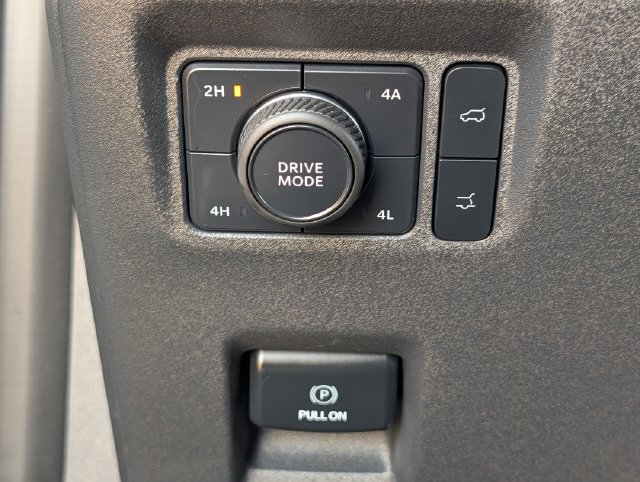 Used 2025 Ford Expedition Max Platinum AWD/4WD image 19