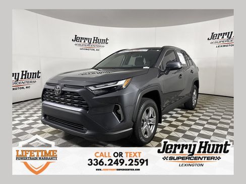 Used 2025 Toyota RAV4 XLE w/ Convenience Package FWD image 1