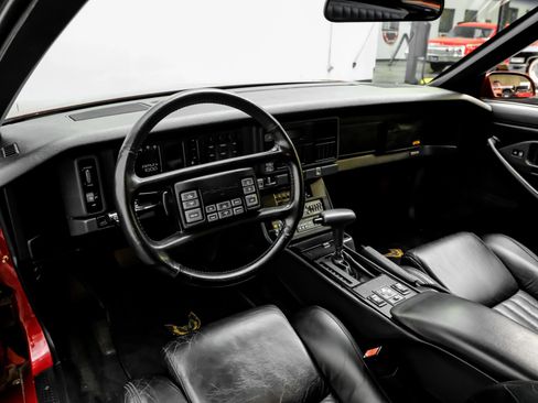 Used 1988 Pontiac Firebird Trans Am image 4