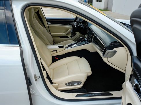 Used 2013 Porsche Panamera S RWD image 39