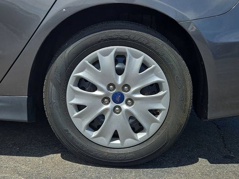 Used 2020 Ford Fusion S FWD image 10