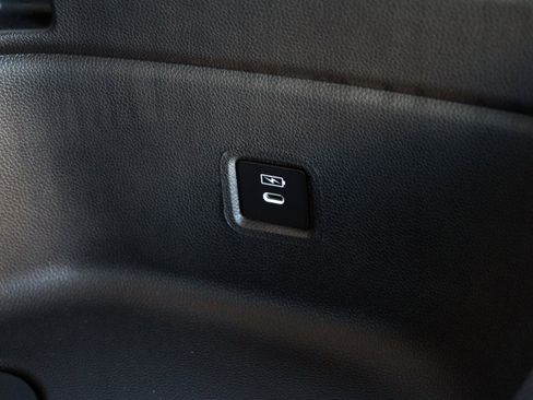 Certified 2025 Honda Pilot Elite image 47