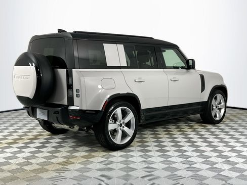 New 2026 Land Rover Defender 110 X-Dynamic SE image 5