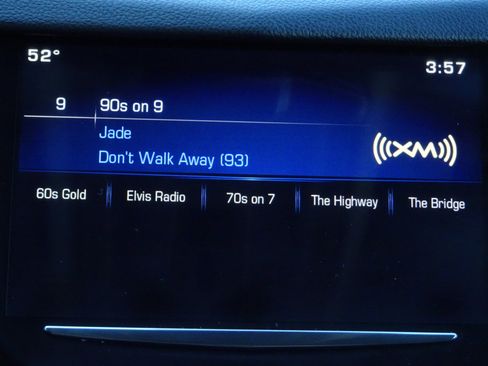 Used 2016 Cadillac SRX Luxury w/ Driver Awareness Package image 21