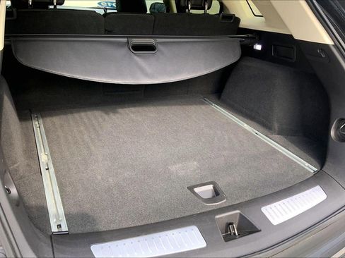 Used 2019 Cadillac XT5 Luxury image 4