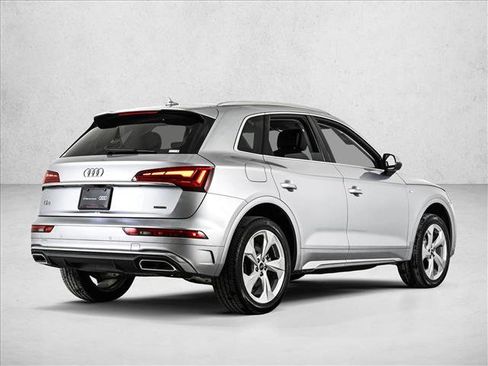 Certified 2023 Audi Q5 2.0T Premium Plus w/ Premium Plus Package image 5