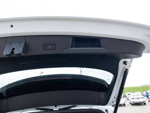 New 2026 Volkswagen Atlas Cross Sport SEL Premium R-Line AWD/4WD image 39