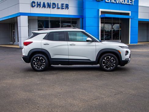 Used 2023 Chevrolet TrailBlazer LT image 8