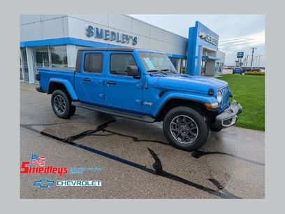 Used 2021 Jeep Gladiator Overland w/ Popular Equipment Package