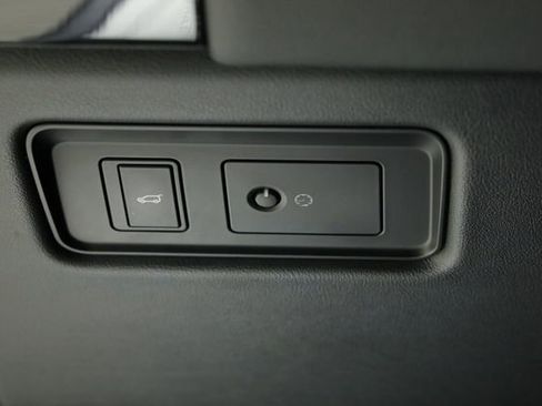 Used 2020 Land Rover Range Rover Sport HSE image 36