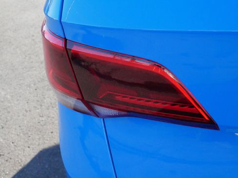 Certified 2022 Volkswagen Taos SE image 17