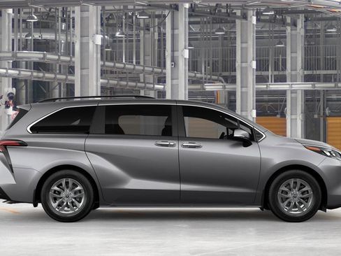 New 2026 Toyota Sienna XLE FWD image 12