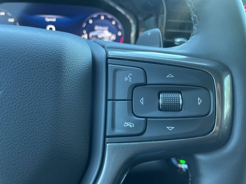 Used 2025 Chevrolet Silverado 1500 ZR2 w/ Technology Package AWD/4WD image 31