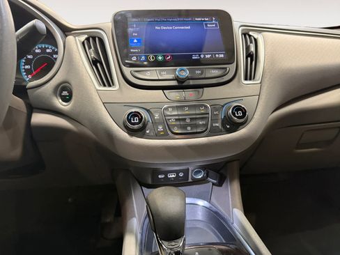 Used 2023 Chevrolet Malibu LT image 12