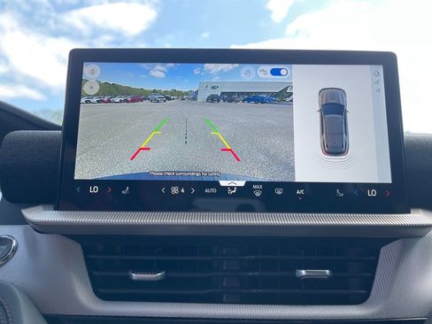 New 2026 Ford Explorer Active image 4