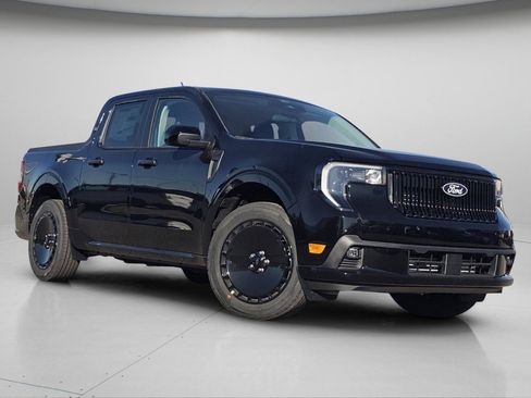New 2026 Ford Maverick Lobo AWD/4WD image 2