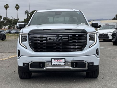 New 2026 GMC Sierra 1500 Denali Ultimate w/ LPO, Black Badging Package AWD/4WD image 2
