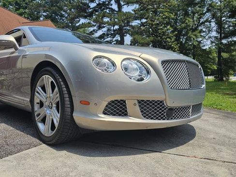Used 2015 Bentley Continental GT image 34