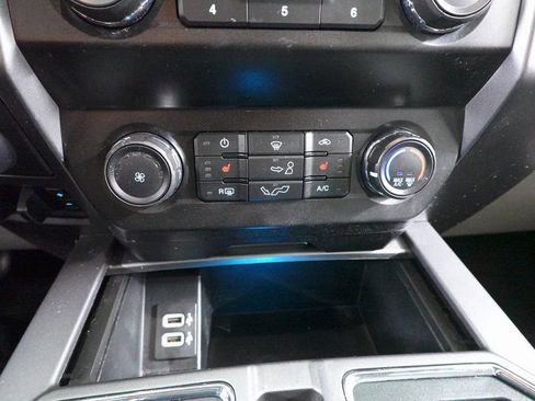 Used 2020 Ford F150 XLT w/ Equipment Group 302A Luxury image 19