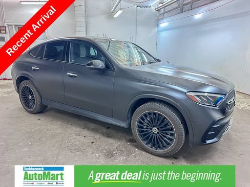 Used 2025 Mercedes-Benz GLC 300 4MATIC image 1