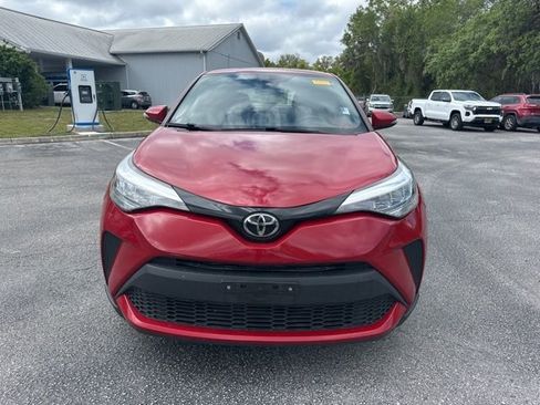 Used 2020 Toyota C-HR XLE FWD image 8