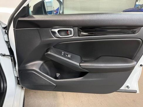 Used 2022 Honda Civic Sport Touring image 11