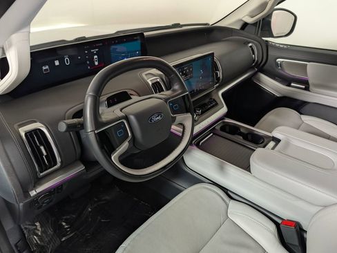 Certified 2025 Ford Expedition Max Platinum AWD/4WD image 24