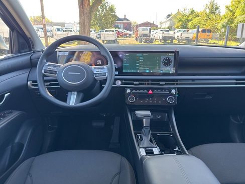New 2026 Hyundai Tucson SEL image 19