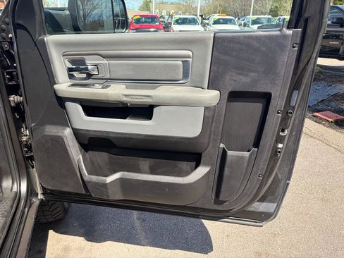 Used 2016 RAM 2500 Tradesman w/ Snow Chief Group image 29