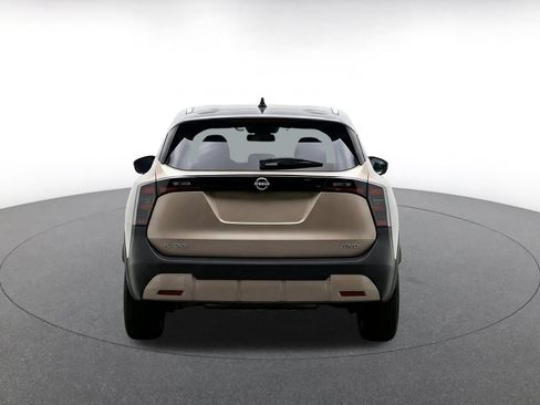Used 2026 Nissan Kicks SR FWD image 8