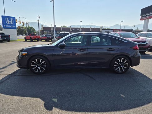 Used 2023 Honda Civic EX-L image 9