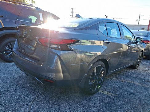 New 2025 Nissan Versa SR w/ Trunk Package image 4