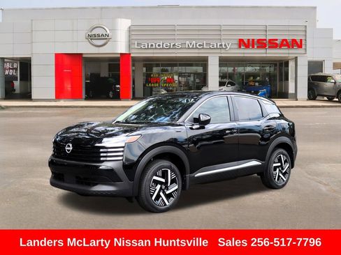 Used 2025 Nissan Kicks SV image 9