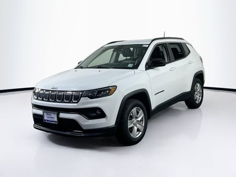 Used 2022 Jeep Compass Latitude AWD/4WD image 1