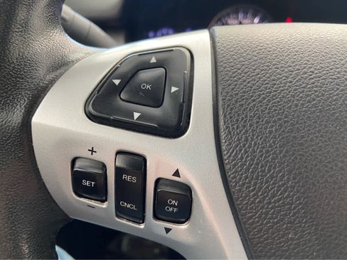 Used 2013 Ford Edge SEL image 20