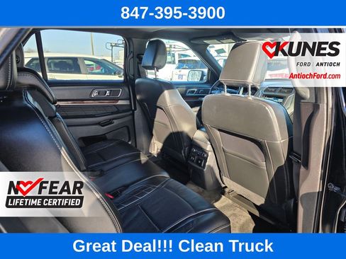 Used 2018 Ford Explorer Platinum image 29