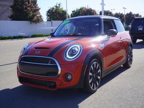 Used 2021 MINI Cooper S w/ Signature Upholstery Package FWD image 5