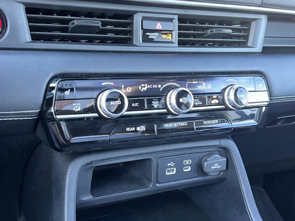 Used 2023 Honda Pilot Touring image 31