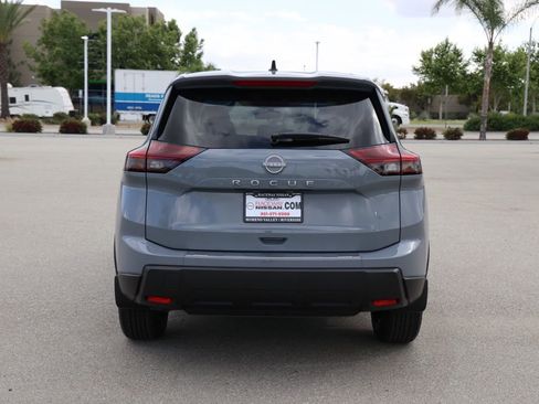 New 2026 Nissan Rogue SV FWD image 5