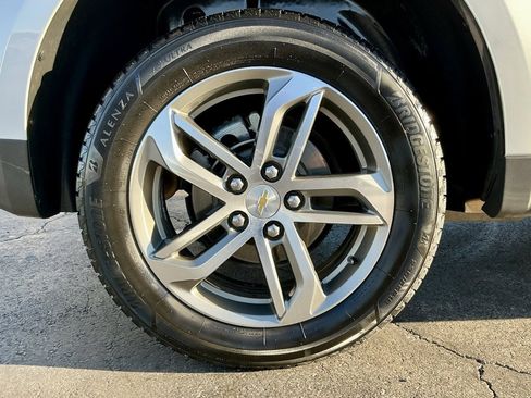 Used 2017 Chevrolet Equinox Premier w/ Enhanced Convenience Package image 21