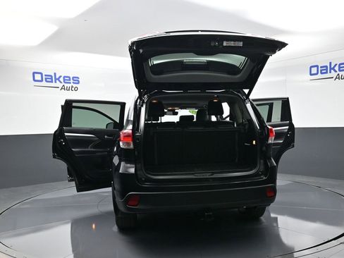 Used 2017 Toyota Highlander XLE image 60