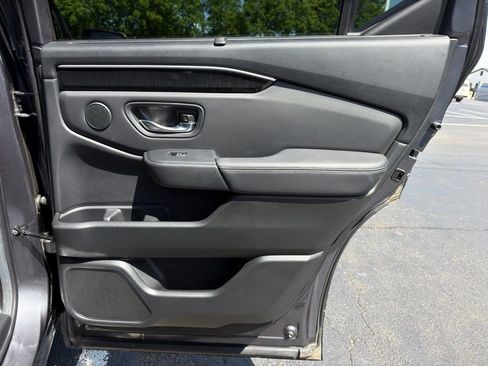 Certified 2025 Honda Pilot Elite image 24