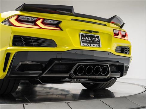Used 2023 Chevrolet Corvette Z06 w/ Stealth Interior Trim Package image 48
